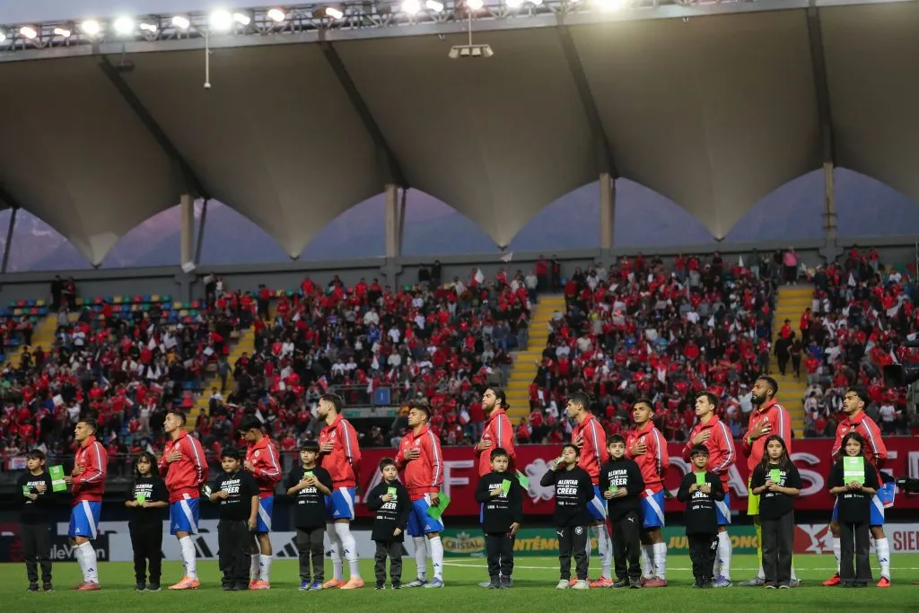Para Jorge Garcés, lo único bueno de Chile fueron sus hinchas. Foto: Photosport.