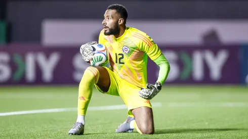 Lawrence Vigouroux nuevamente fue el arquero titular de Chile pero no deja a todos conformes.