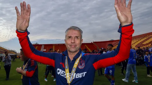 Gustavo Álvarez está cerca de dejar la U y ya tiene un posible reemplazante.