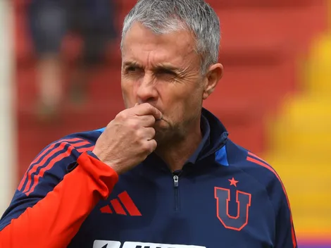 ¿A Álvarez? El lienzo de los hinchas de la U en medio de rumores de salida