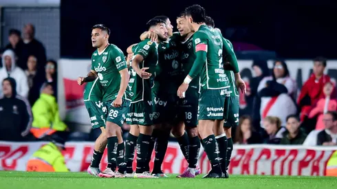 Morales marcó golazo ante River y vuelve a sonar en Colo Colo