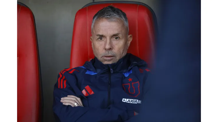 El técnico de la Universidad de Chile podría dejar el club a fin de año.