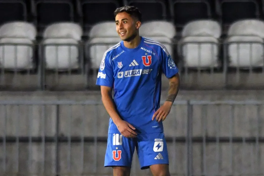 Lucas Assadi vuelve el miércoles a los entrenamientos con U de Chile. Foto: Alejandro Pizarro Ubilla/Photosport