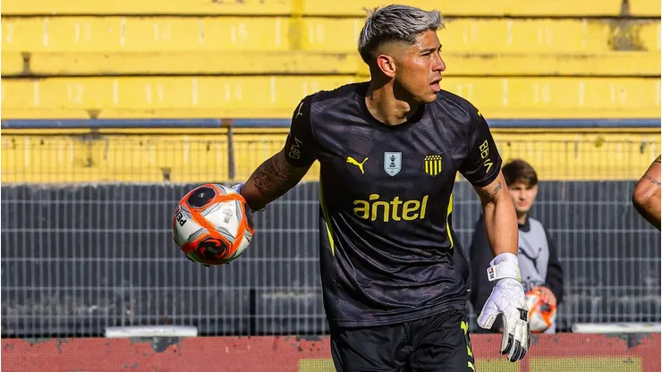 Brayan Cortés se ganó el puesto en Peñarol apenas aterrizó prácticamente.