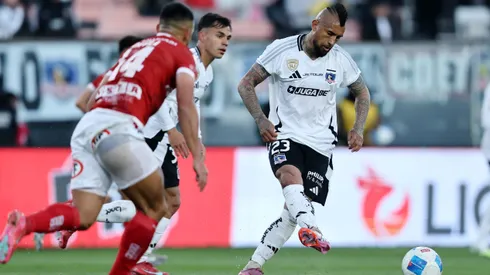 El futuro de Vidal preocupa en Colo Colo