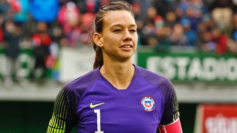 La vuelta de Tiane Endler a La Roja Femenina no se verá completa por TV abierta.