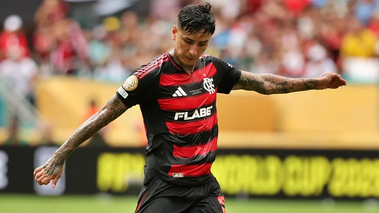 Erick Pulgar volvió a jugar con Flamengo luego de 109 días.