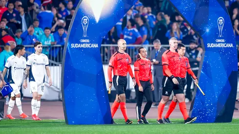 La Conmebol designó al árbitro de la semifinal de Sudamericana entre la U y Lanús.