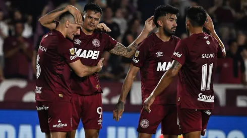 Lanús llega a enfrentar a la U con ocho partidos sin saber de derrotas.