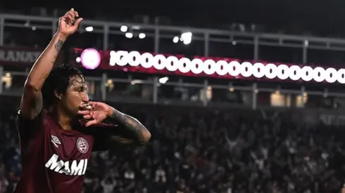 Este zaguero central paraguayo se vistió de delantero con un gol que dejó a todos boquiabiertos.