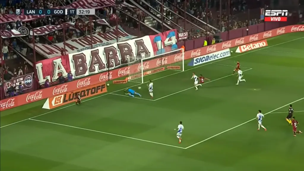 José Canale encontró un gran espacio y lo aprovechó. (Captura ESPN).