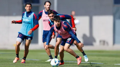 La U en su entrenamiento previo al duelo contra Lanús.