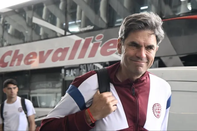 Pellegrino adelantó el viaje a Chile y este martes ya comienza su concentración para el partido del jueves