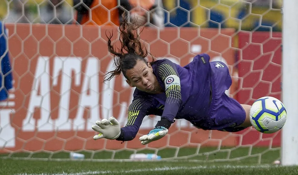 La Roja recuperó a Tiane Endler: Lucho Mena explica su regreso para la Liga de Naciones Femenina.