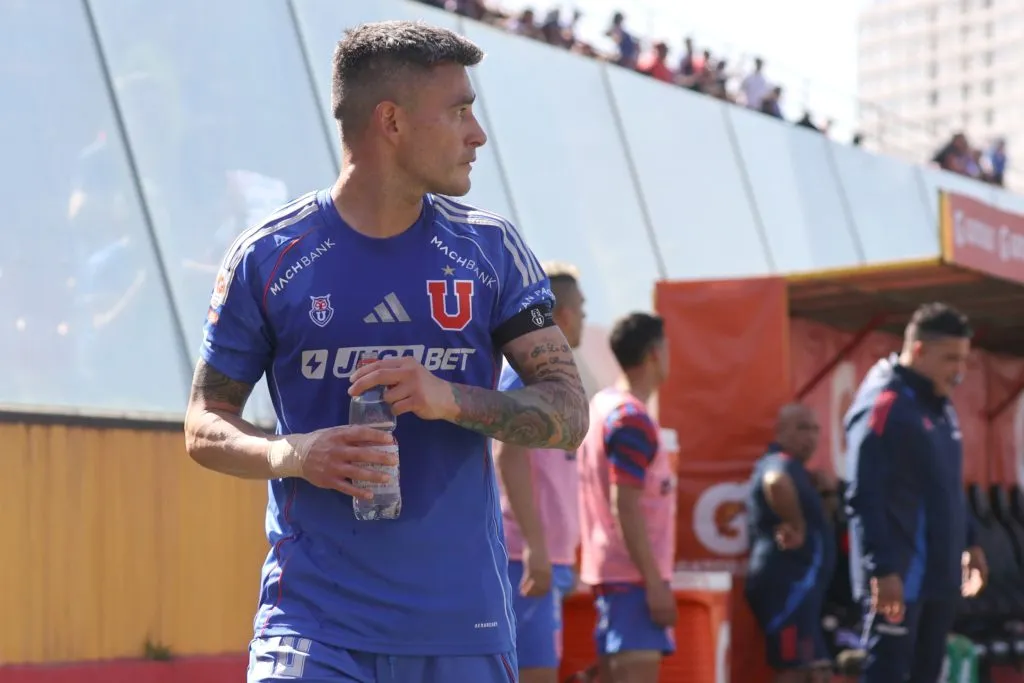 Charles Aránguiz fue expulsado ante Palestino | Photosport