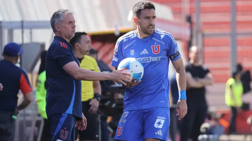 Gustavo Álvarez tiene el respaldo de su camarín en la U.