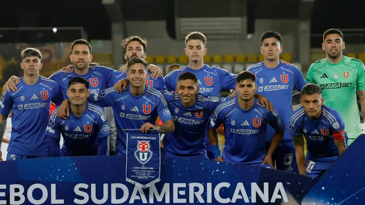 Universidad de Chile enfrenta a Lanús en la Copa Sudamericana, buscando el pase a la gran final.