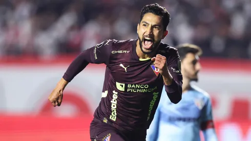 Jeison Medina, delantero de Liga de Quito, sentenció la serie de cuartos de final en Brasil y buscará su gol en las semifinales frente a Palmeiras.