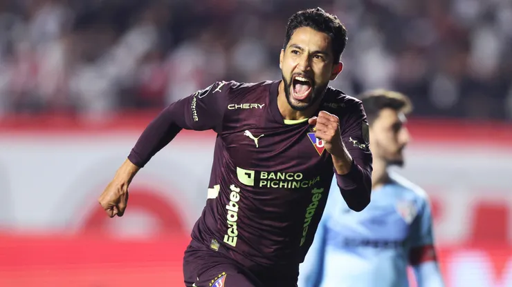 Jeison Medina, delantero de Liga de Quito, sentenció la serie de cuartos de final en Brasil y buscará su gol en las semifinales frente a Palmeiras.