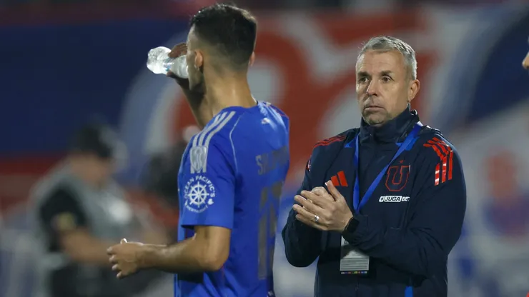 Gustavo Álvarez vive una histórica llave contra Lanús.