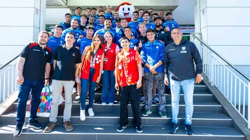 El plantel de Huachipato tuvo una linda iniciativa.