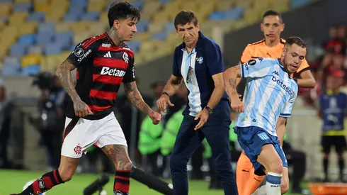 Erick Pulgar, figura en triunfo de Flamengo ante Racing