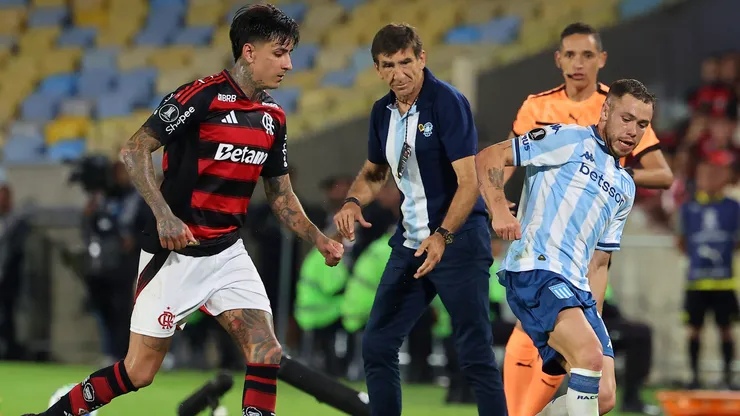 Erick Pulgar, figura en triunfo de Flamengo ante Racing