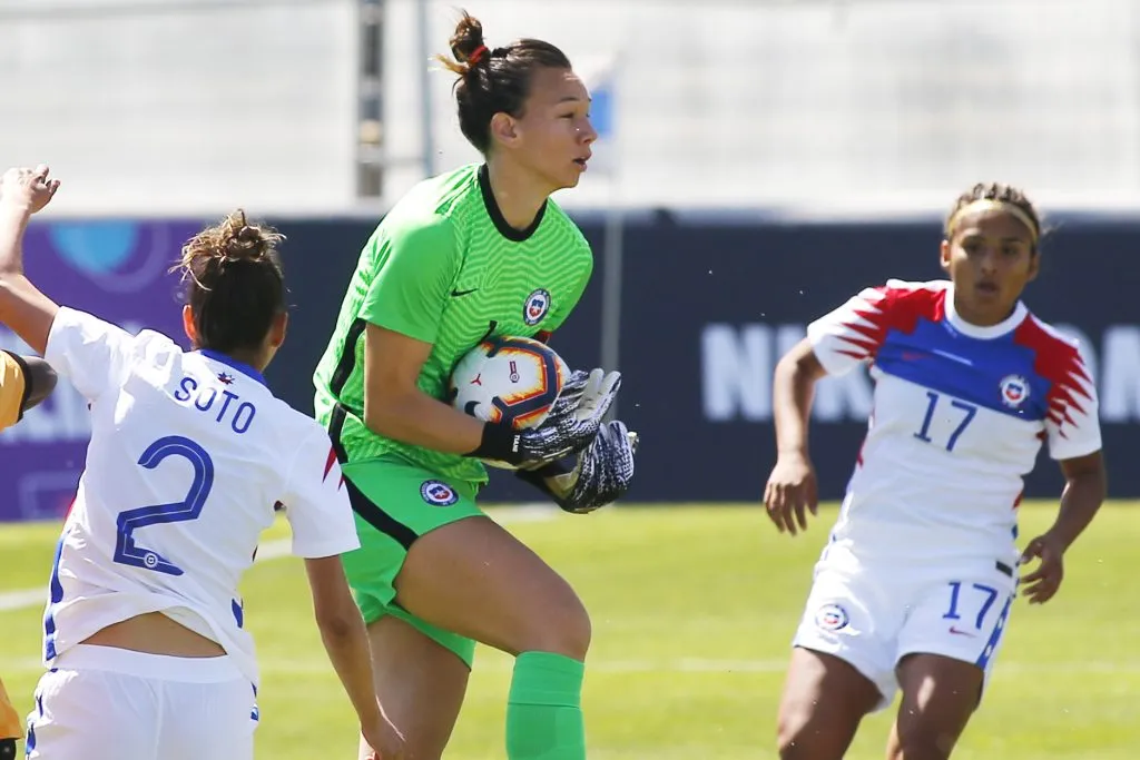 La arquera chilena competirá en la Liga de las Naciones junto con Chile/Photosport