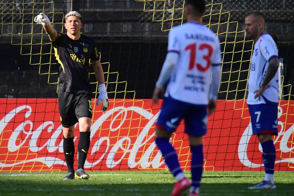 Brayan Cortés en el clásico de Peñarol ante Nacional. (Dante Fernandez/FocoUy/Photosport).