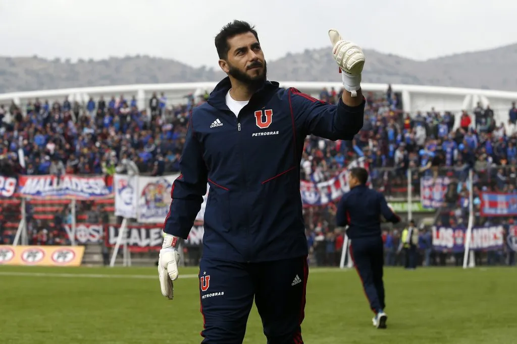 Johnny Herrera ganó 13 títulos en Universidad de Chile. Imagen: Photosport