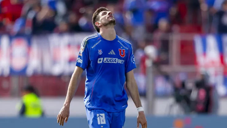 El jugador argentino busca quedarse en la U de Chile.