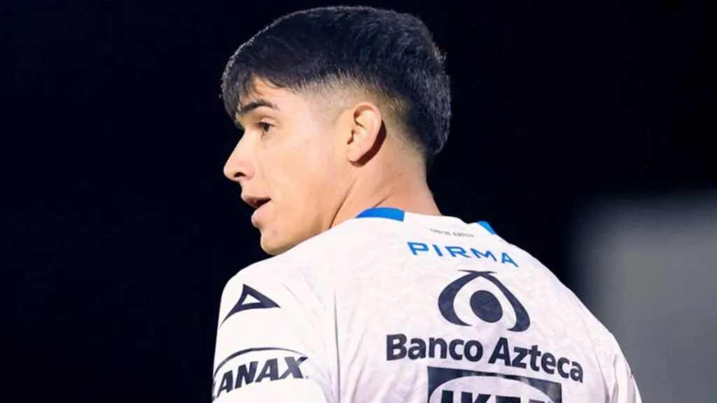 Ángelo Araos anotó su primer gol con la camiseta del Puebla. | Foto: Archivo.