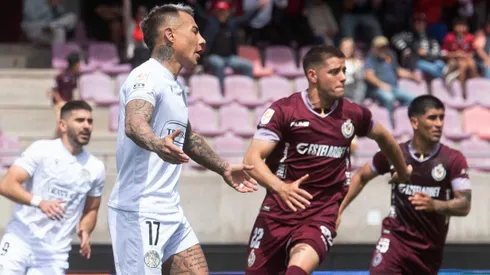 Eduardo Vargas jugó un partido para el olvido en Audax.