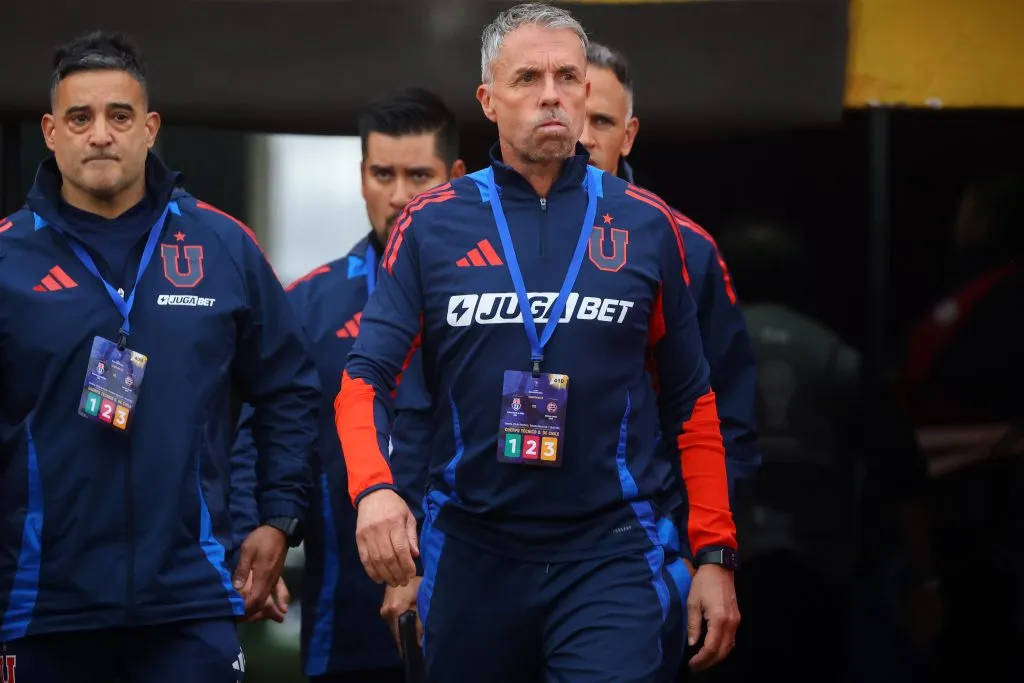 Gustavo Álvarez va con una formación estelar en la U para el Clásico Universitario ante la UC. Foto: Photosport.
