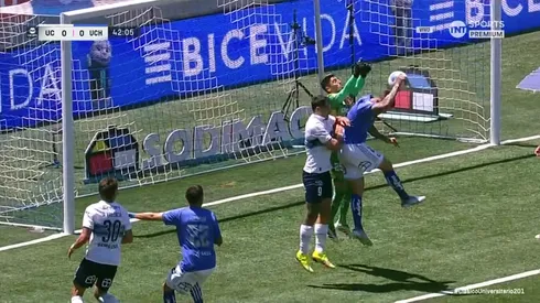 La U juega ante Católica.