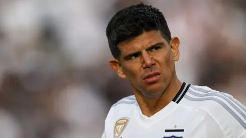 Esteban Pavez no lo pasa bien en Colo Colo.