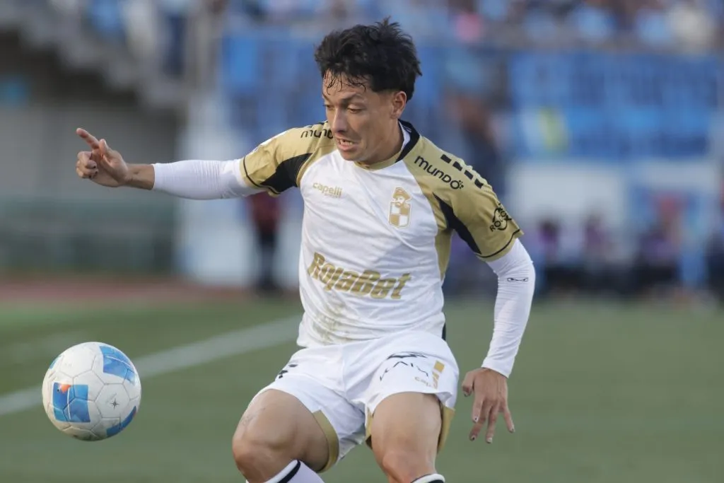 Cristián Zavala en acción por Coquimbo Unido ante O’Higgins. (Jorge Loyola/Photosport).