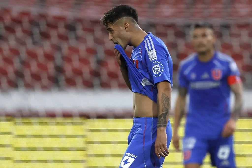 Lucas Assadi recibió un tirón de orejas por parte de Borghi por su error