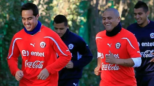 Claudio Bravo y Chupete Suazo en la selección chilena.