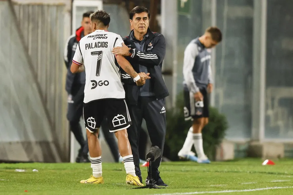 Carlos Palacios y Gustavo Quinteros, dos que fueron claves en la transformación del Chiqui Bouzat. (Felipe Zanca/Photosport).