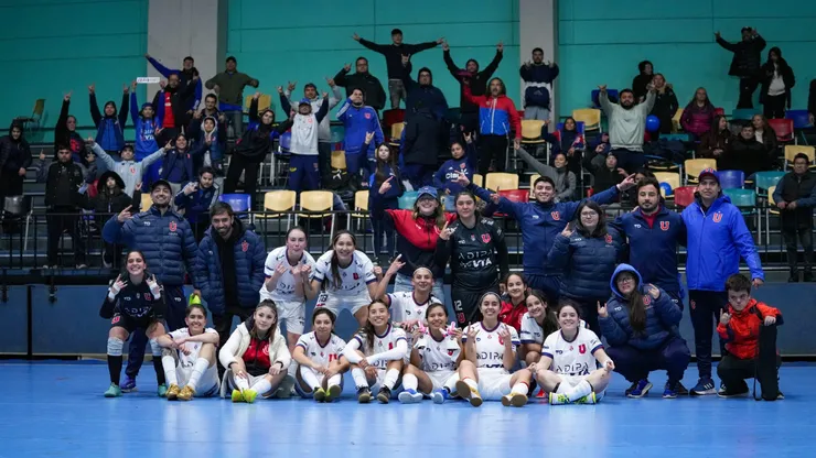 El equipo del DT René Tejías viajó a Paraguay.
