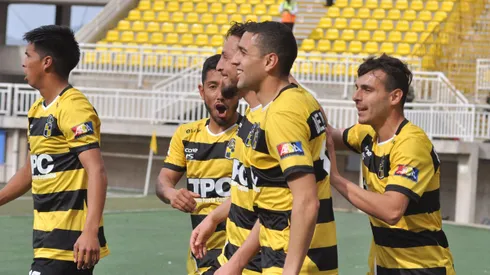 El delantero que es uno de los goleadores de primera b revela su gran meta.