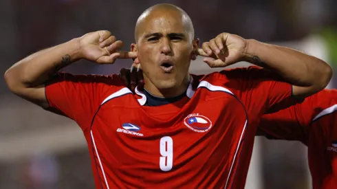 Humberto Suazo disfruta su vida lejos del fútbol "desde otra perspectiva", reconoció en TNT Sports.