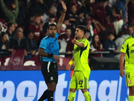 Fingen demencia: en Argentina alaban a árbitro que perjudicó a la U