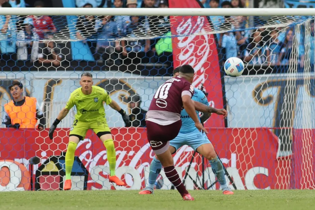 El golazo de Jeisson Vargas | Photosport