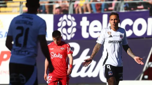 El delantero albo recibió palabras de Fernando Ortiz.