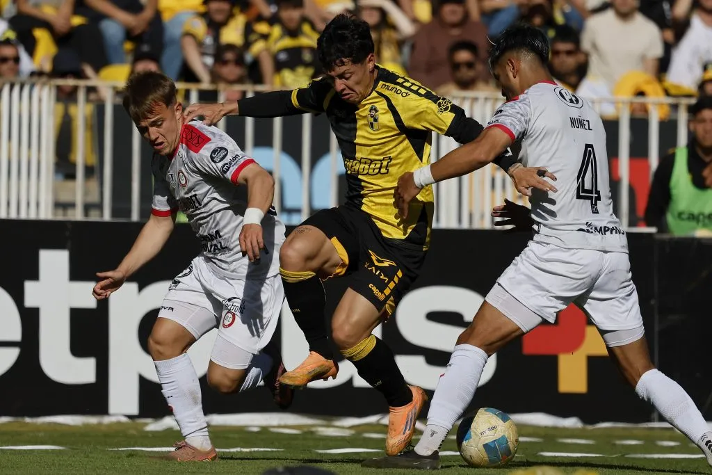 Cristián Zavala en la victoria ante La Calera. Foto: Andres Pina/Photosport