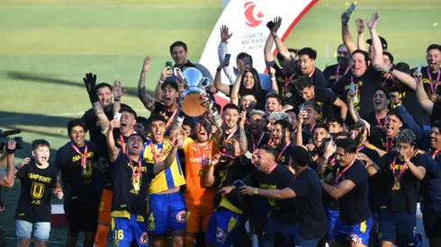 U de Concepción campeón de Primera B.