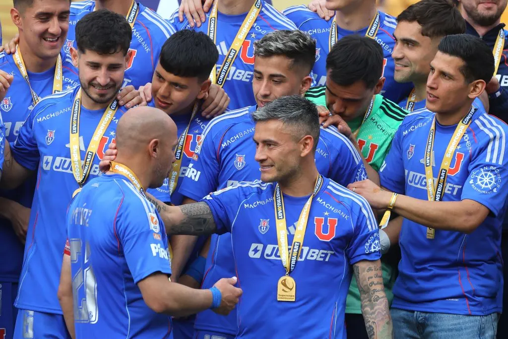 Charles Aránguiz y Marcelo Díaz extenderán contrato por una temporada más en la U. Foto: Jonnathan Oyarzun/Photosport