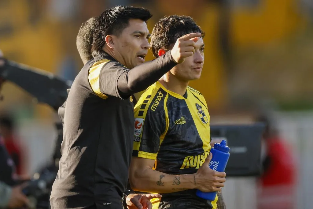 Esteban González se ganó su derecho a ser opción para la banca de Chile tras el título con Coquimbo Unido. Foto: Photosport.